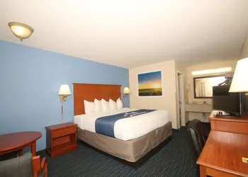 Days Inn by Wyndham Winston Salem North hotel thumbnail 6