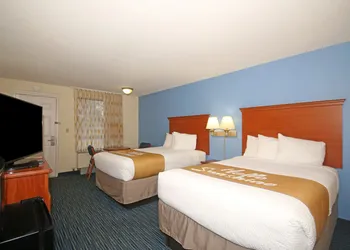 Days Inn by Wyndham Winston Salem North hotel thumbnail 8