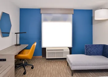 Holiday Inn Express Winston-Salem Medical Center Area by IHG hotel thumbnail 2