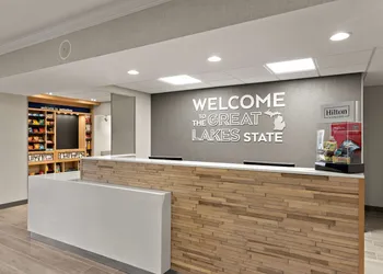 Hampton Inn & Suites by Hilton Petoskey hotel thumbnail 3