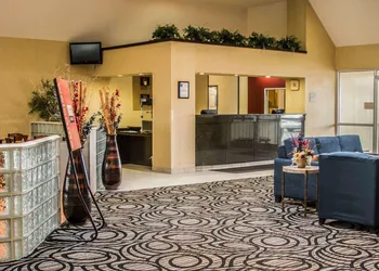 Comfort Inn Birch Run - Frankenmuth hotel thumbnail 5