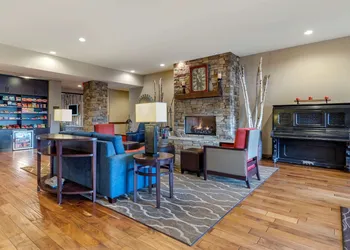 Comfort Inn & Suites Blue Ridge hotel thumbnail 2