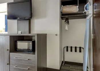 The Alexis Inn & Suites - Nashville Airport hotel thumbnail 8