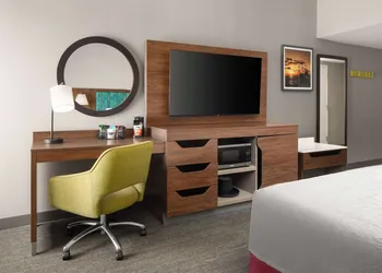 Hampton Inn Sturbridge hotel thumbnail 5
