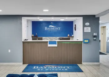 Baymont by Wyndham La Crosse/Onalaska hotel thumbnail 3