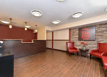 Red Roof Inn Marietta hotel thumbnail 2