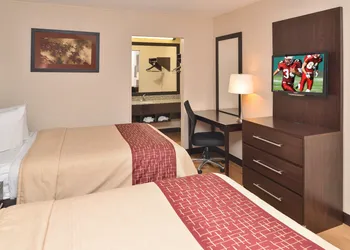 Red Roof Inn Marietta hotel thumbnail 6