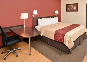 Red Roof Inn Marietta hotel thumbnail 8