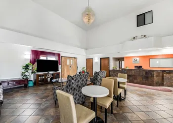 Quality Inn & Suites Junction hotel thumbnail 5