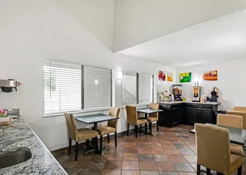 Quality Inn & Suites Junction hotel thumbnail 6