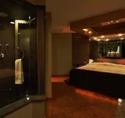 The Champagne Lodge & Luxury Suites hotel detail image 4