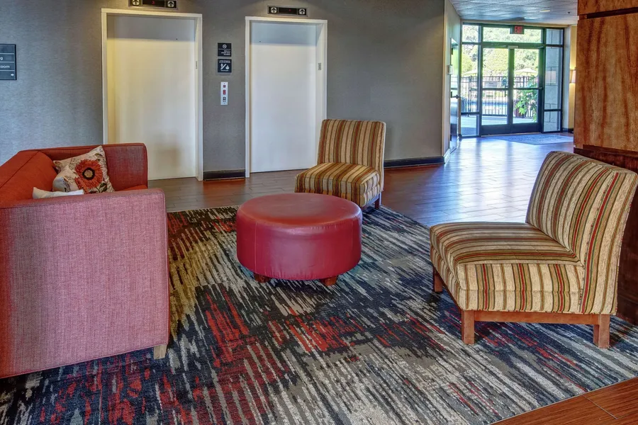 Hampton Inn Elizabeth City hotel detail image 2