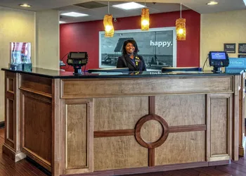 Hampton Inn Elizabeth City hotel thumbnail 3