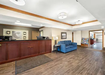 Comfort Inn Van Wert hotel thumbnail 2