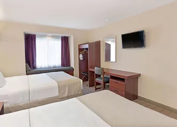 Microtel Inn & Suites by Wyndham Jasper hotel thumbnail 7