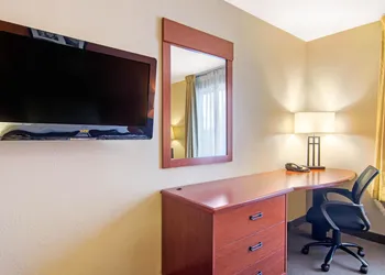 Sleep Inn & Suites Athens South hotel thumbnail 5