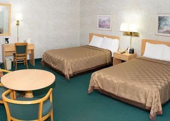 Regency Inn Perrysburg hotel thumbnail 5