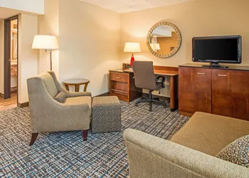 Quality Inn & Suites Virginia MN hotel thumbnail 6