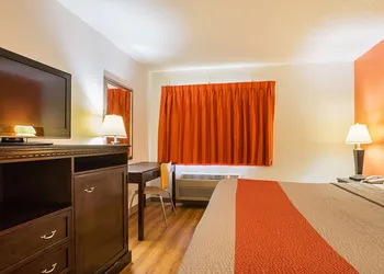 Motel 6 Waterloo, IA - Crossroads Mall - Cedar Falls hotel thumbnail 8