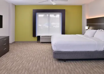 Holiday Inn Express & Suites Laplace by IHG hotel thumbnail 8