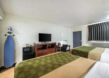 Rodeway Inn St. Joseph hotel thumbnail 8