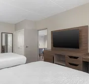 Hampton Inn by Hilton Altoona hotel detail image 5
