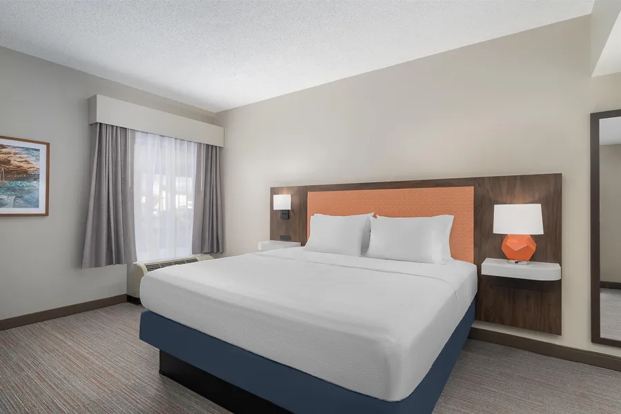 Hampton Inn by Hilton Altoona hotel detail image 6