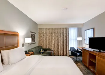 Hampton Inn State College hotel thumbnail 5