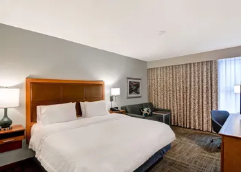 Hampton Inn State College hotel thumbnail 6