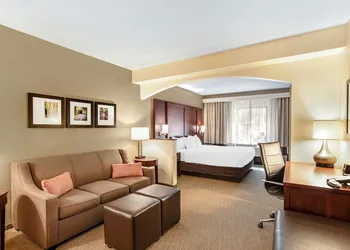 Comfort Suites State College near Penn State hotel thumbnail 4