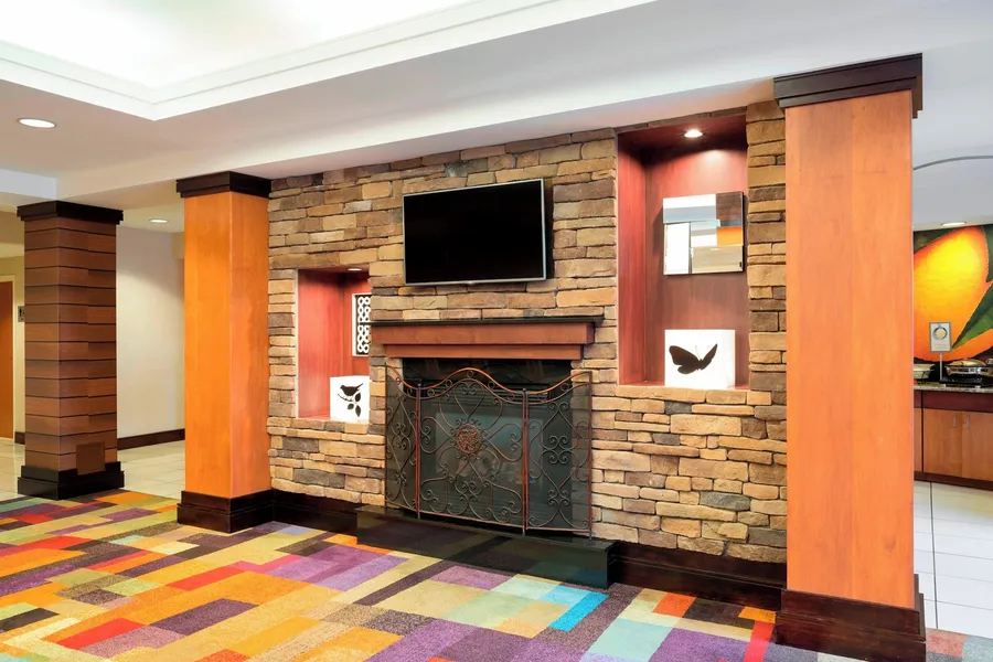 Fairfield Inn & Suites by Marriott State College hotel detail image 2