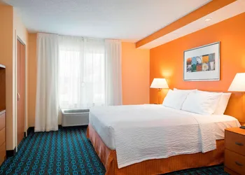 Fairfield Inn & Suites by Marriott State College hotel thumbnail 5