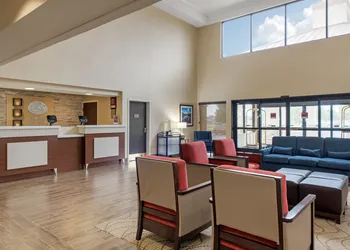Comfort Suites Lafayette University Area hotel thumbnail 2
