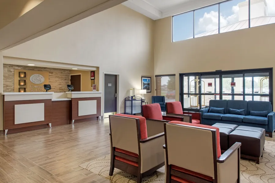 Comfort Suites Lafayette University Area hotel detail image 2