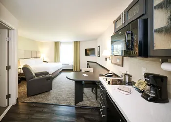 Candlewood Suites Lafayette by IHG hotel thumbnail 8