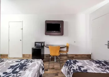 Motel 6 – Pecos, TX hotel thumbnail 4