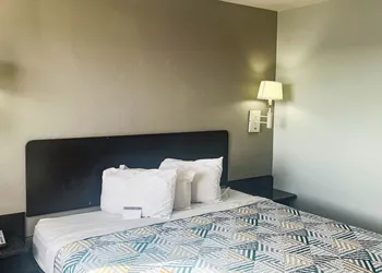 Motel 6 – Pecos, TX hotel thumbnail 7