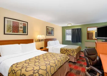 Baymont by Wyndham Spearfish hotel thumbnail 5