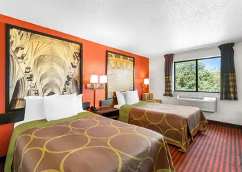 Super 8 by Wyndham Dumfries/Quantico hotel thumbnail 5