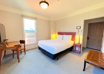 The Grove Inn hotel thumbnail 5