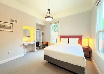 The Grove Inn hotel thumbnail 7