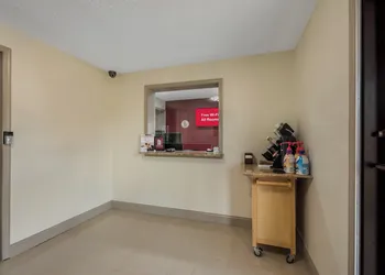 Red Roof Inn & Suites Vineland - Buena hotel thumbnail 3