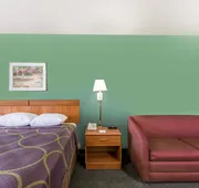 Super 8 by Wyndham Hagerstown/Halfway Area hotel detail image 7