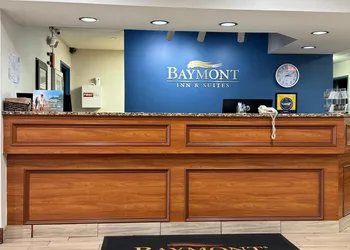 Baymont by Wyndham Mishawaka South Bend Area hotel thumbnail 3