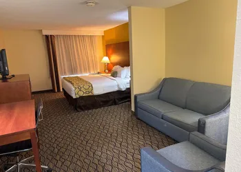 Baymont by Wyndham Mishawaka South Bend Area hotel thumbnail 6