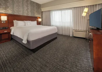 Courtyard Marriott Hagerstown hotel thumbnail 7
