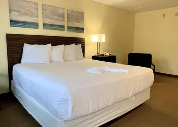 Seven Gables Inn hotel thumbnail 4