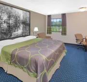 Super 8 by Wyndham Lowell/Bentonville/Rogers Area hotel detail image 4