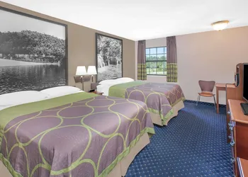 Super 8 by Wyndham Lowell/Bentonville/Rogers Area hotel thumbnail 6