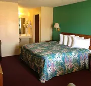 Super 7 Inn Siloam Springs hotel detail image 4